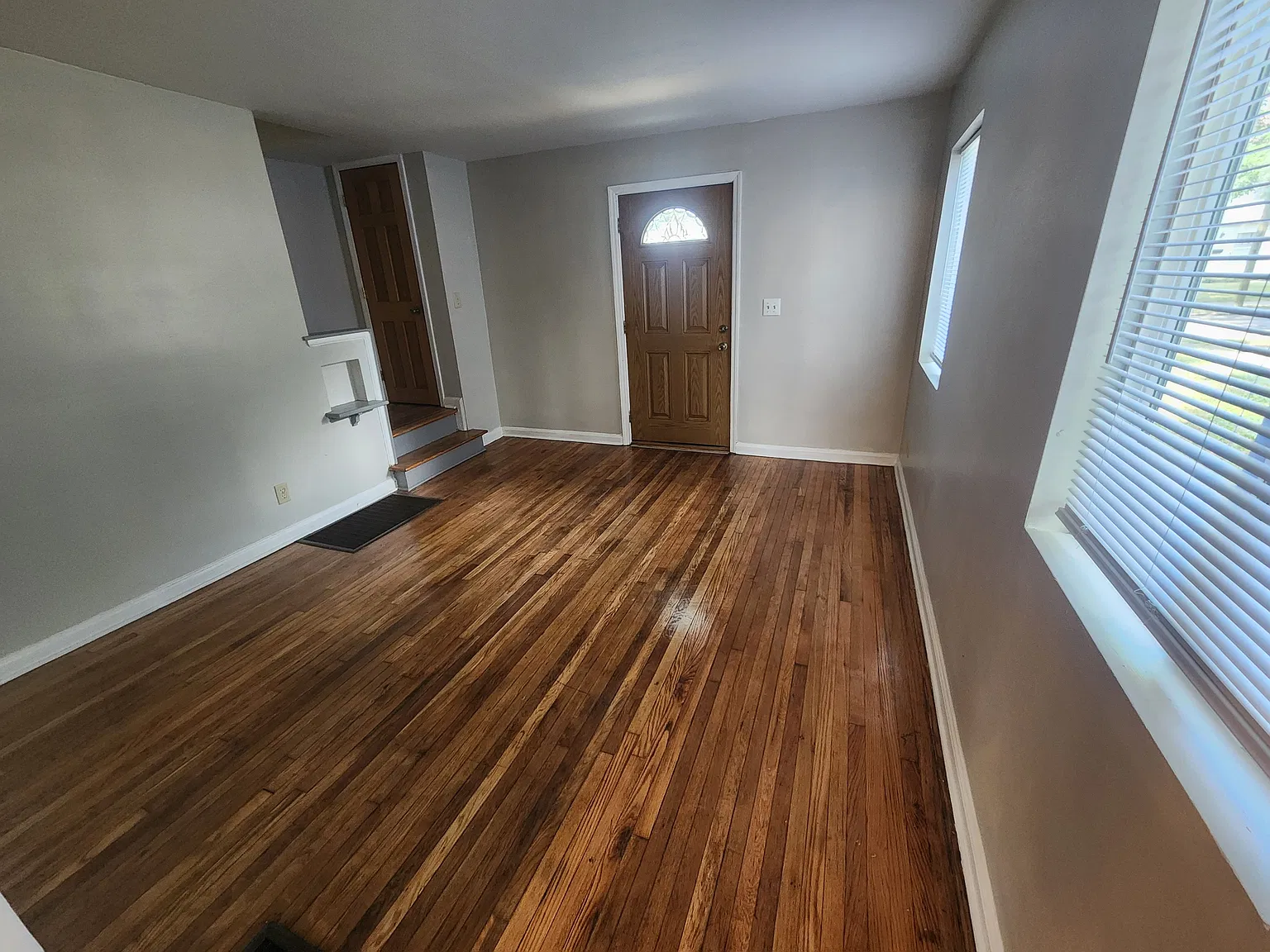 2961 E Moreland Dr — Photo 4