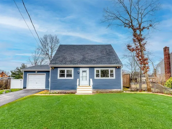 267 N Titmus Drive, Mastic, NY 11950