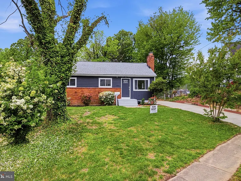 13206 Staggs Ct — Photo 2