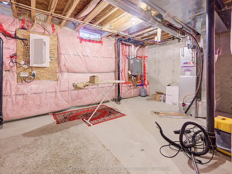 9 Aspen Hills Rd #40 — Photo 36
