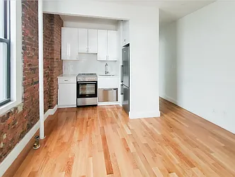 Rented by Brighton Management