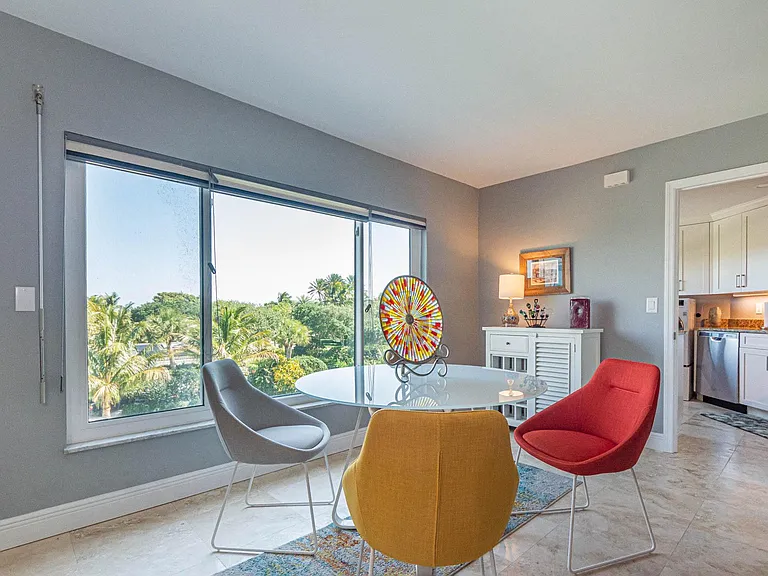 1715 Ocean Dr #3B — Photo 24