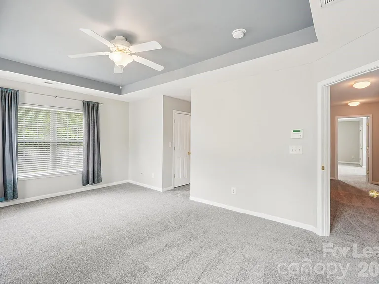 14417 Laurel Tree Ln — Photo 25