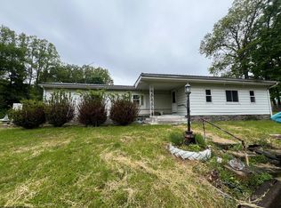 15 Carl Zinn Rd, Independence, WV 26374