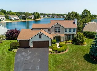 365 Silveridge Dr, Holland, MI 49424