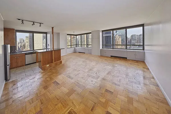 Rented by City Connections Realty | media 11