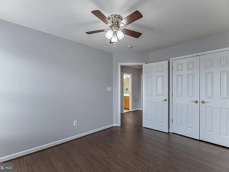 24635 Kings Canyon Sq — Photo 29