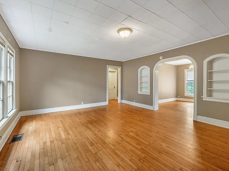 132 Rowland Pl — Photo 11