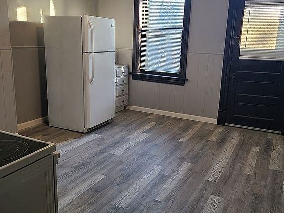 3rd image of 3300-02 Keokuk St #3300