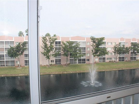 2nd image of 9537 NE Weldon Circle #404