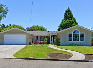 10 Ross Dr, Moraga, CA 94556