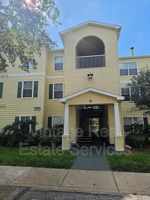 2 bed, 2.0 bath, 1205 sqft, $1,400 — Photo 1