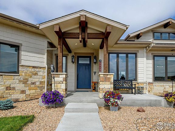 2nd image of 39955 Hilltop Cir