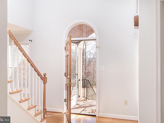 3rd image of 123 Oak Hill Dr