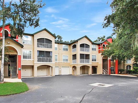 3rd image of 130 Vera Cruz Dr #735