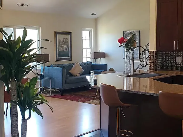 213 Old Oak Dr #213 — Photo 3
