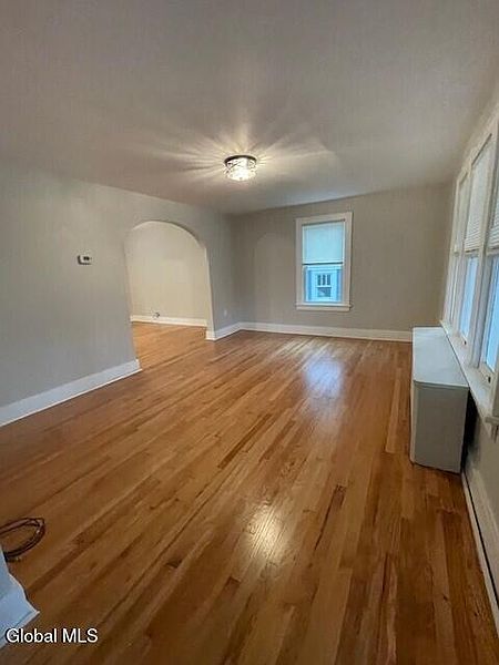 4th image of 7 Elm Ct