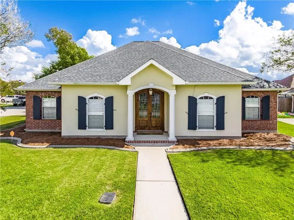 141 Oak Moss Dr, La Place, LA 70068