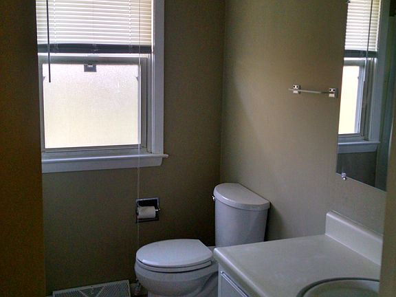 5th image of 2703 W Millbrook Ct