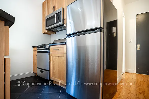 Rented by Copperwood Real Estate | media 11