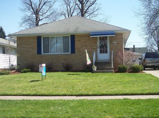 13816 Carpenter Rd, Garfield Hts, OH 44125