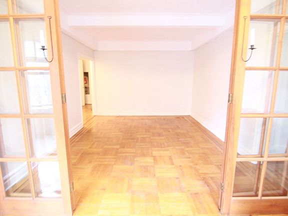 3rd image of 43 Avenue A #3E