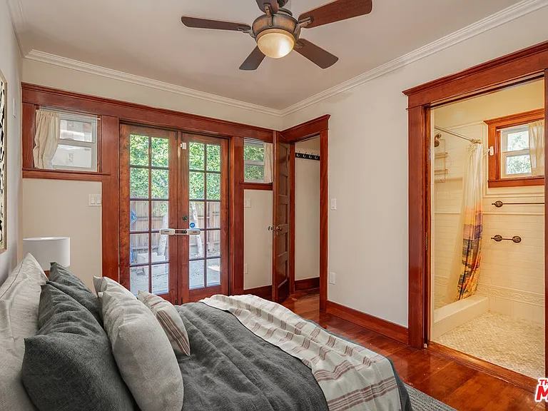 4253 Fountain Ave — Photo 33