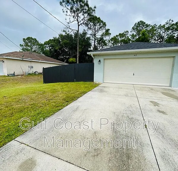 417 Broadmoor St — Photo 4