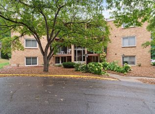 9145 Highway 55 APT 201, Minneapolis, MN 55427