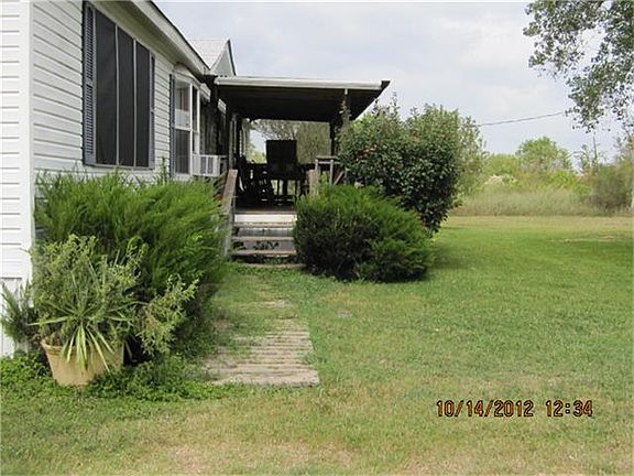 DOUBLE WIDE HAS FRONT PORCH