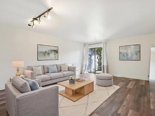 9169 North 70th STREET #5, Milwaukee, WI 53223