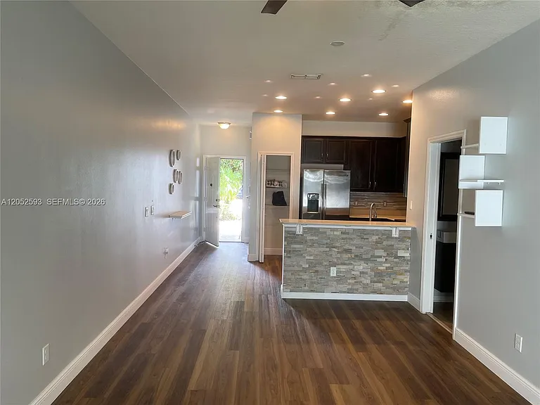 9038 Shepton St — Photo 9