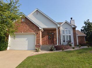 1317 Gerber Woods Dr, Edwardsville, IL 62025