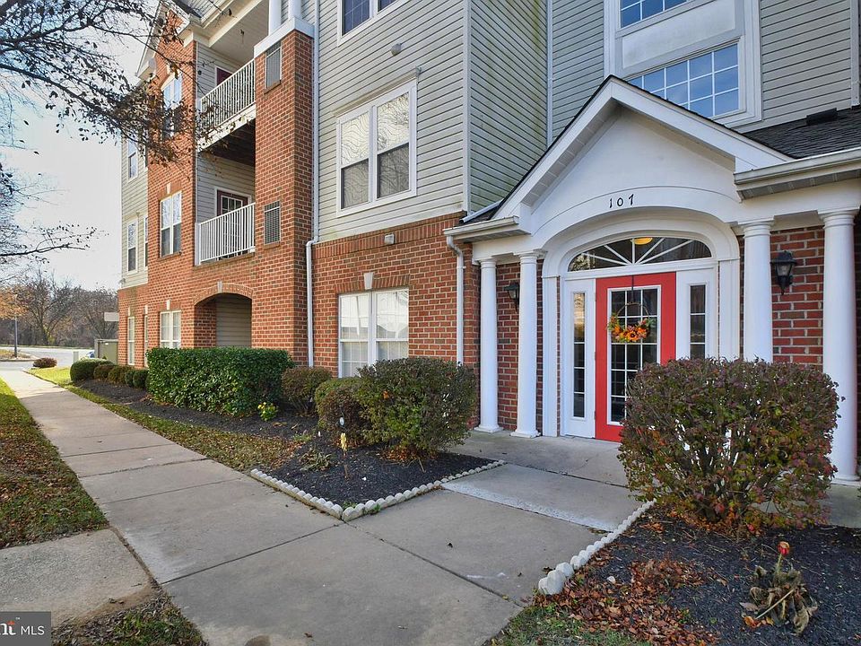 1st image of 107H Sunshine Ct