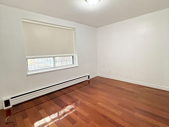 5th image of 640 Davenport Rd #106