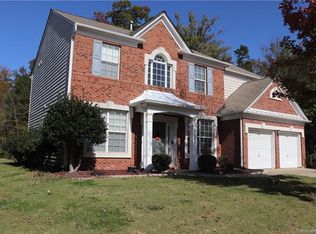 10811 Fountaingrove Dr, Charlotte, NC 28262
