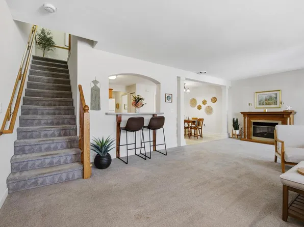 221 North Chicago AVENUE #3, South Milwaukee, WI 53172