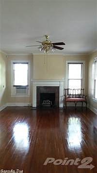 3rd image of 320 W 11th Ave