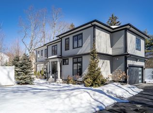 32 Lantern Ln, Wellesley, MA 02481