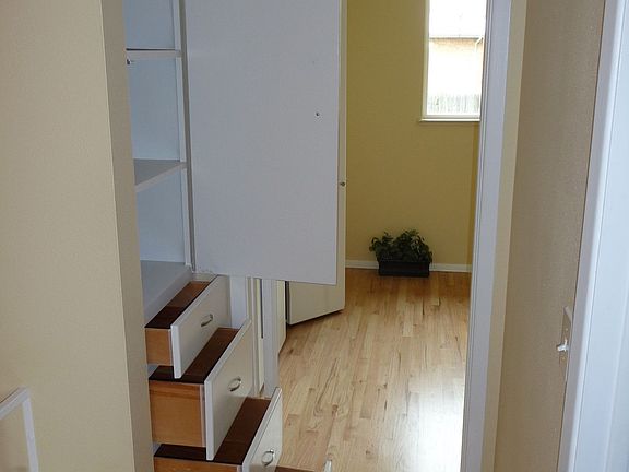 2nd image of 2133 E Dartmouth Ave