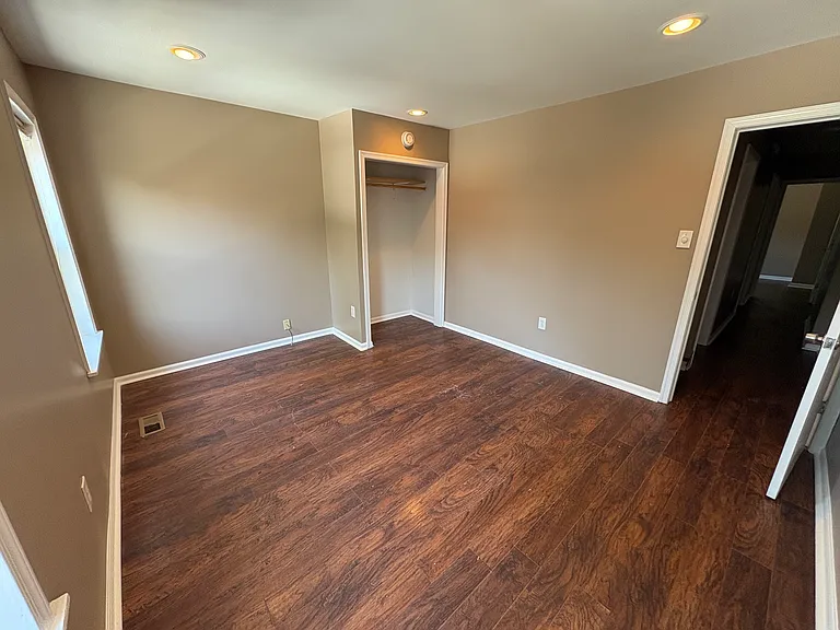 2234 Lamotte St — Photo 7