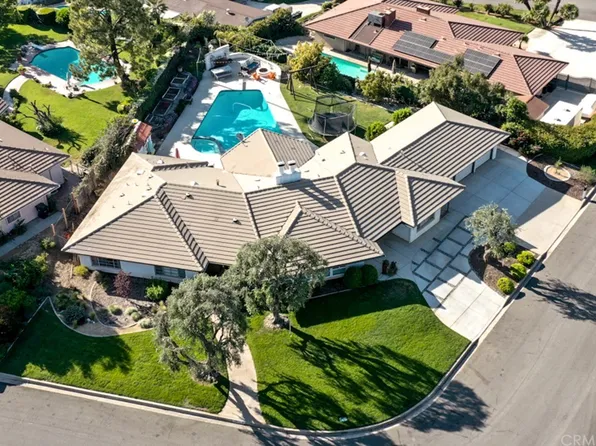 30852 Alta Mira Dr, Redlands, CA 92373