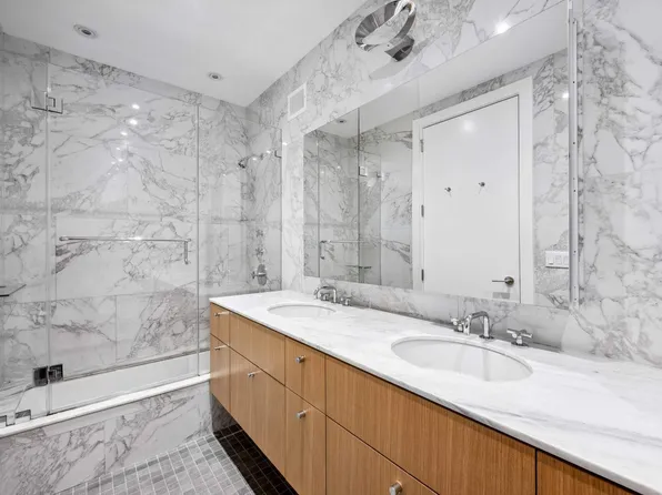 1 Main Street image 13 of 19