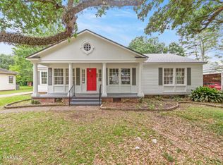 210 Country Club Dr, New Iberia, LA 70563