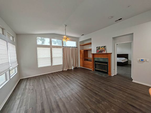 3rd image of 2456 Fallbrook Pl