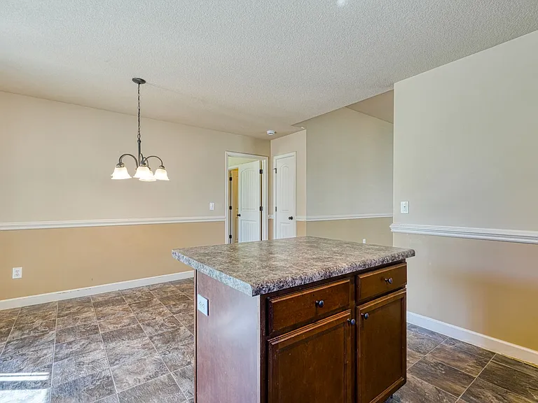 707 Bankston Dr — Photo 6