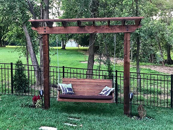 Peaceful Swing-Reading Nook