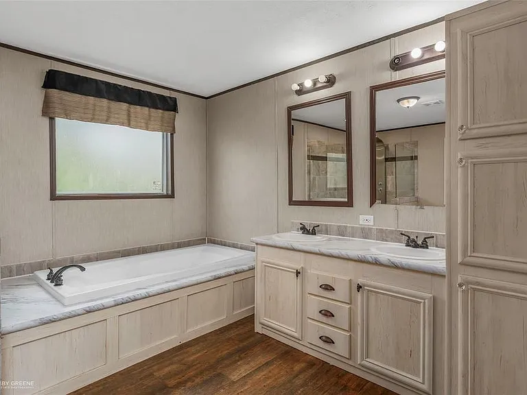 132 Nelson Dr — Photo 22