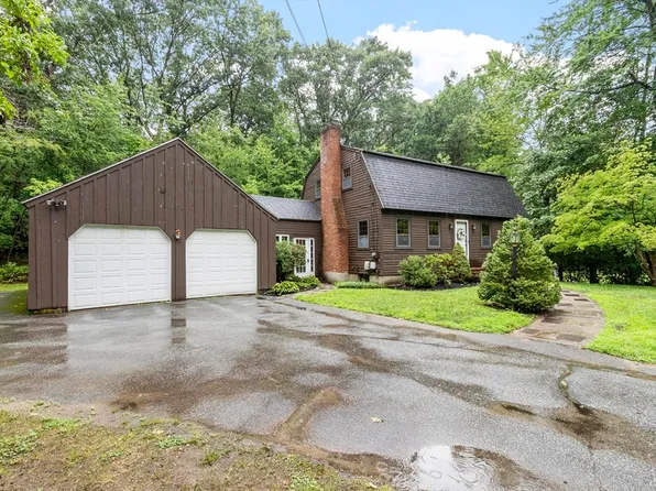 323 Old Westford Rd, Chelmsford, MA 01824