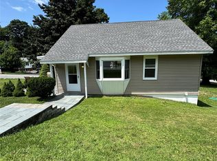 35 Willow Rd, Beacon, NY 12508